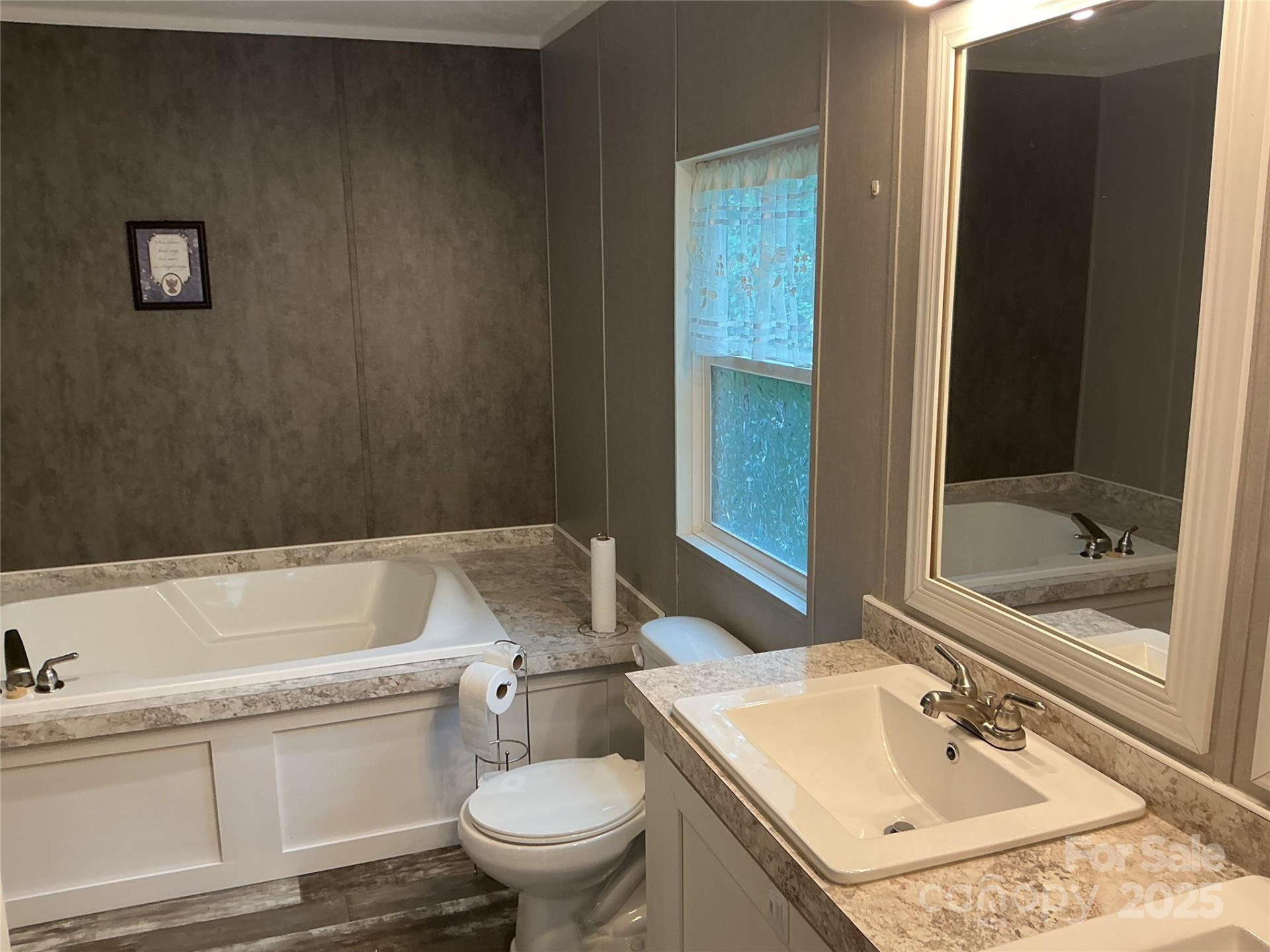 30 and 32 Skyland Circle - Photo 20