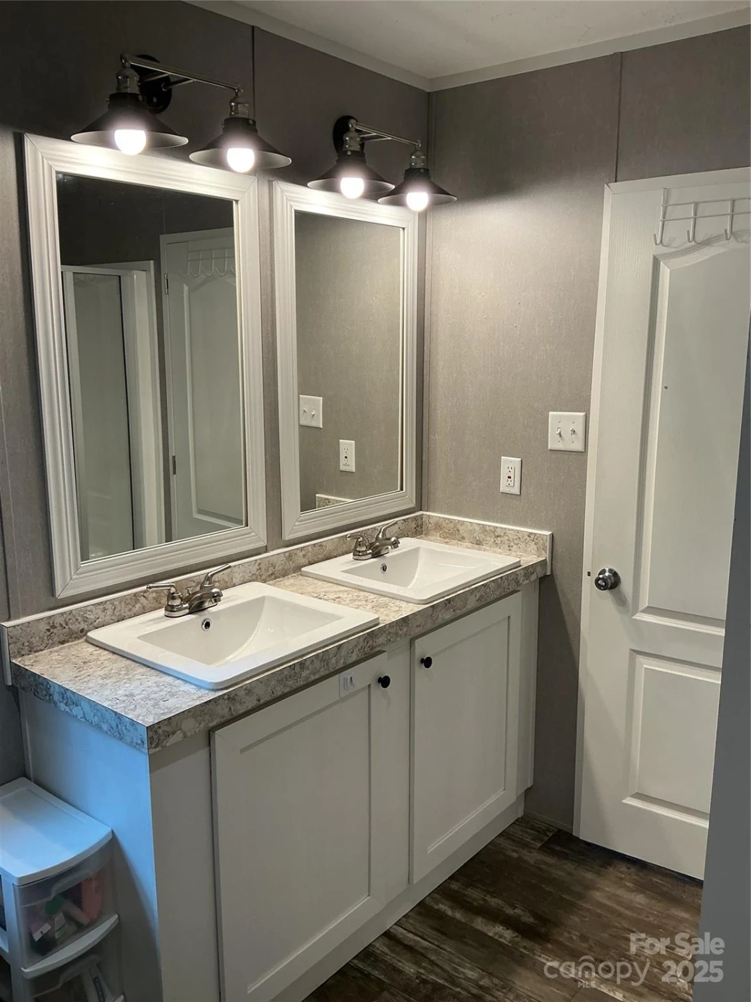30 and 32 Skyland Circle - Photo 22