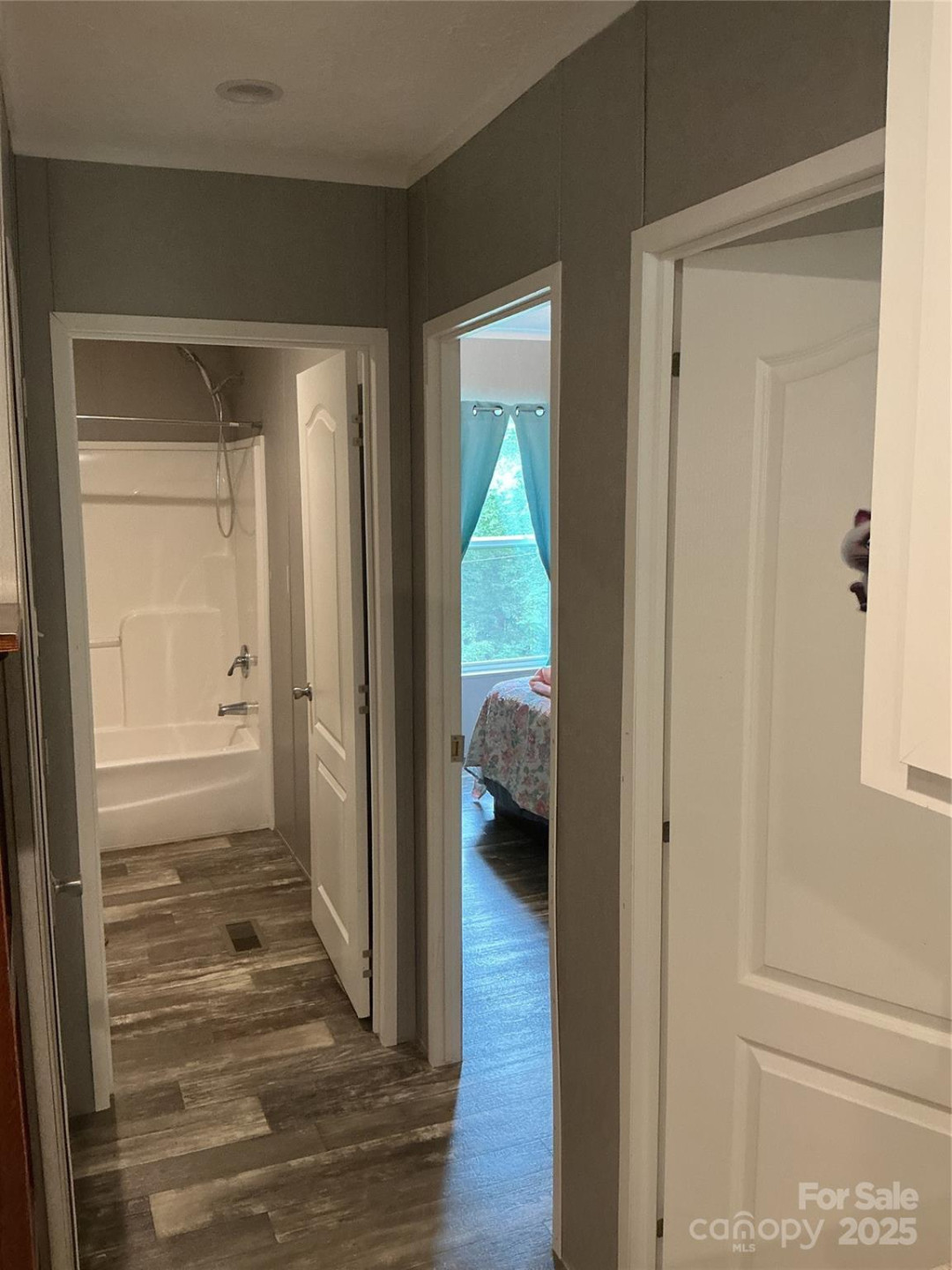 30 and 32 Skyland Circle - Photo 25