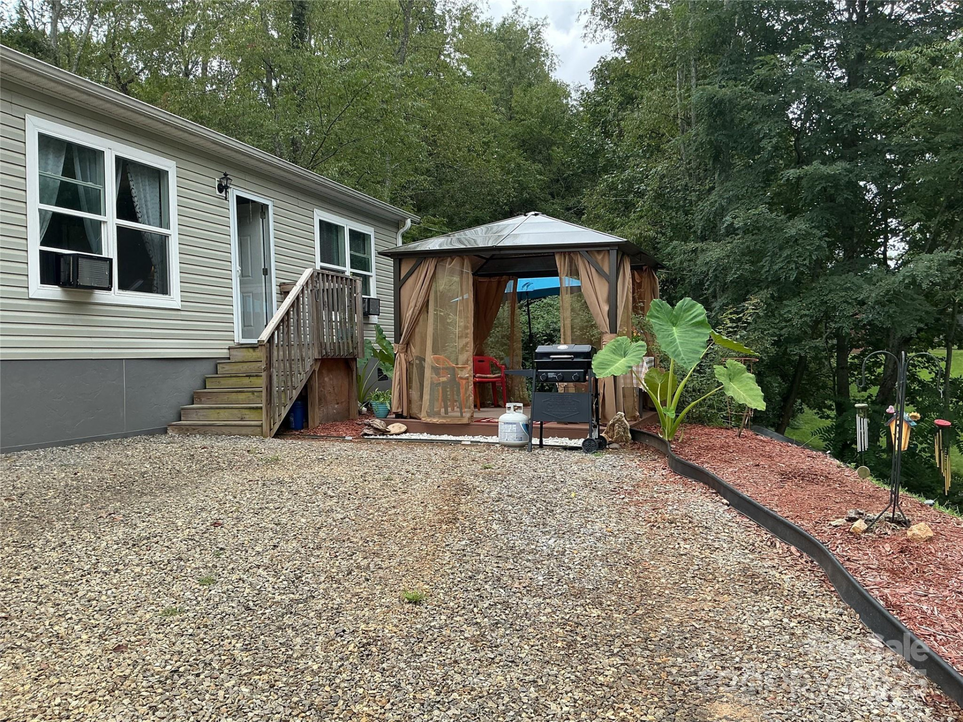 30 and 32 Skyland Circle - Photo 4