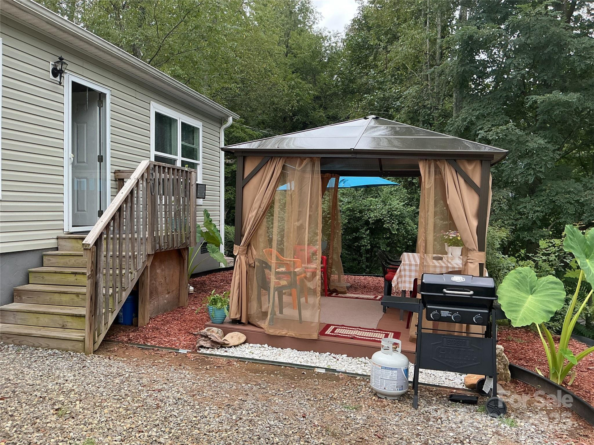 30 and 32 Skyland Circle - Photo 6