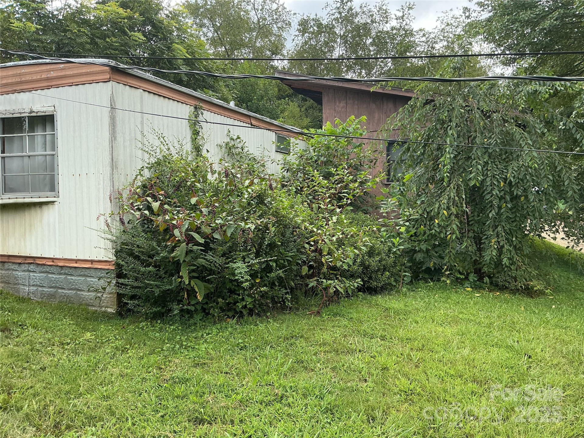 30 and 32 Skyland Circle - Photo 8