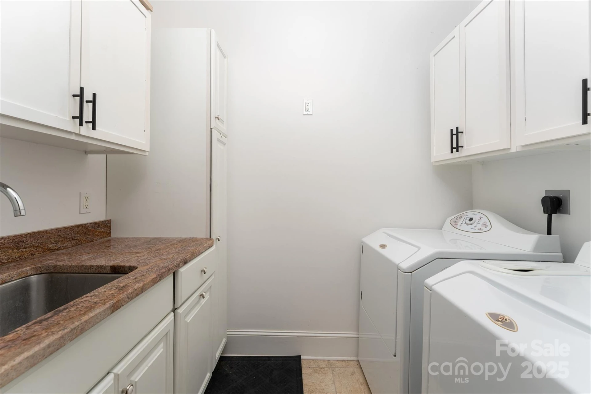 345 Hawks Nest Trail - Photo 16