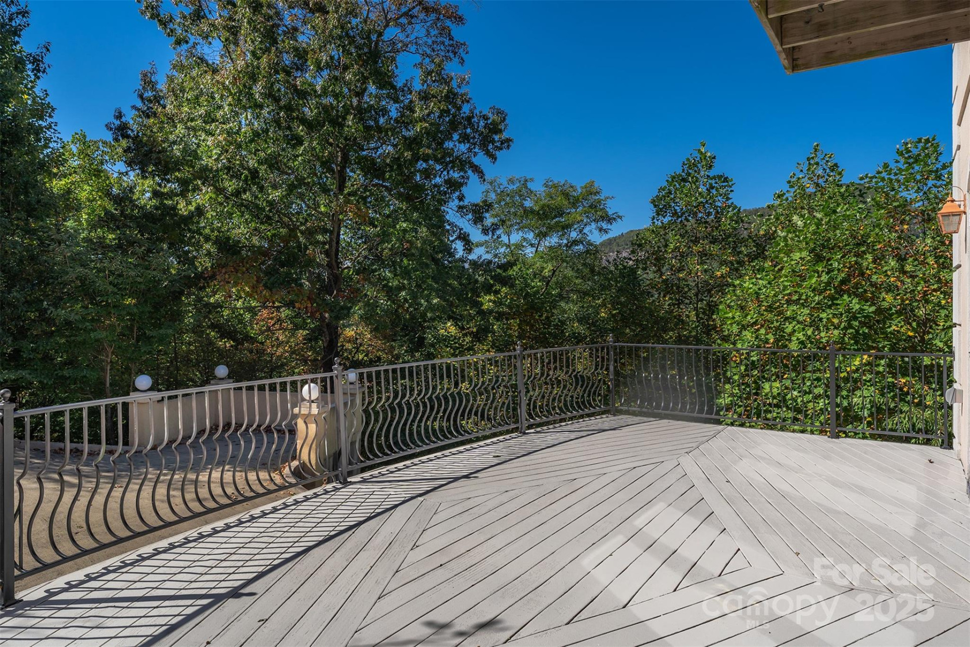 345 Hawks Nest Trail - Photo 30