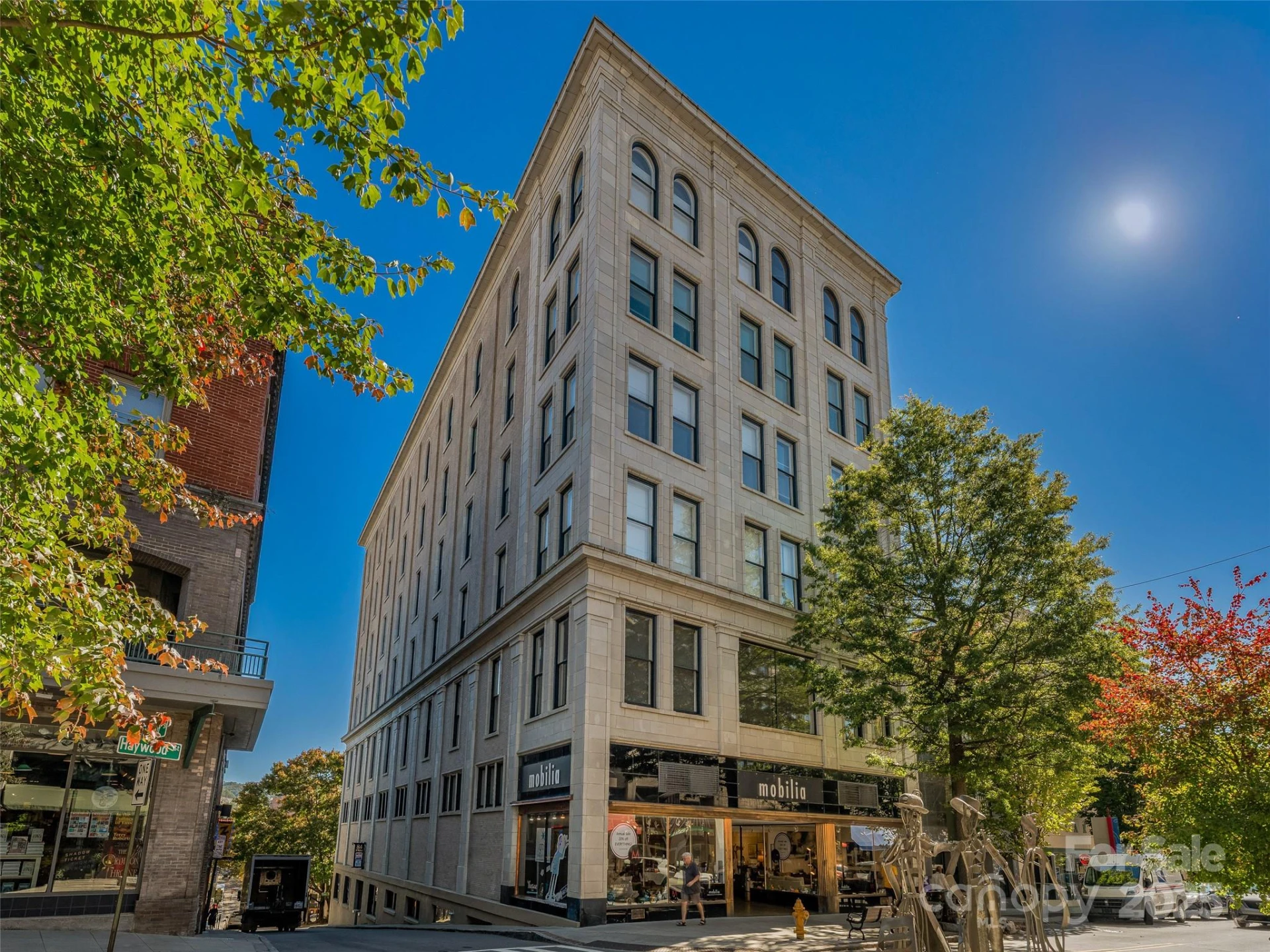 84 Walnut Street #303