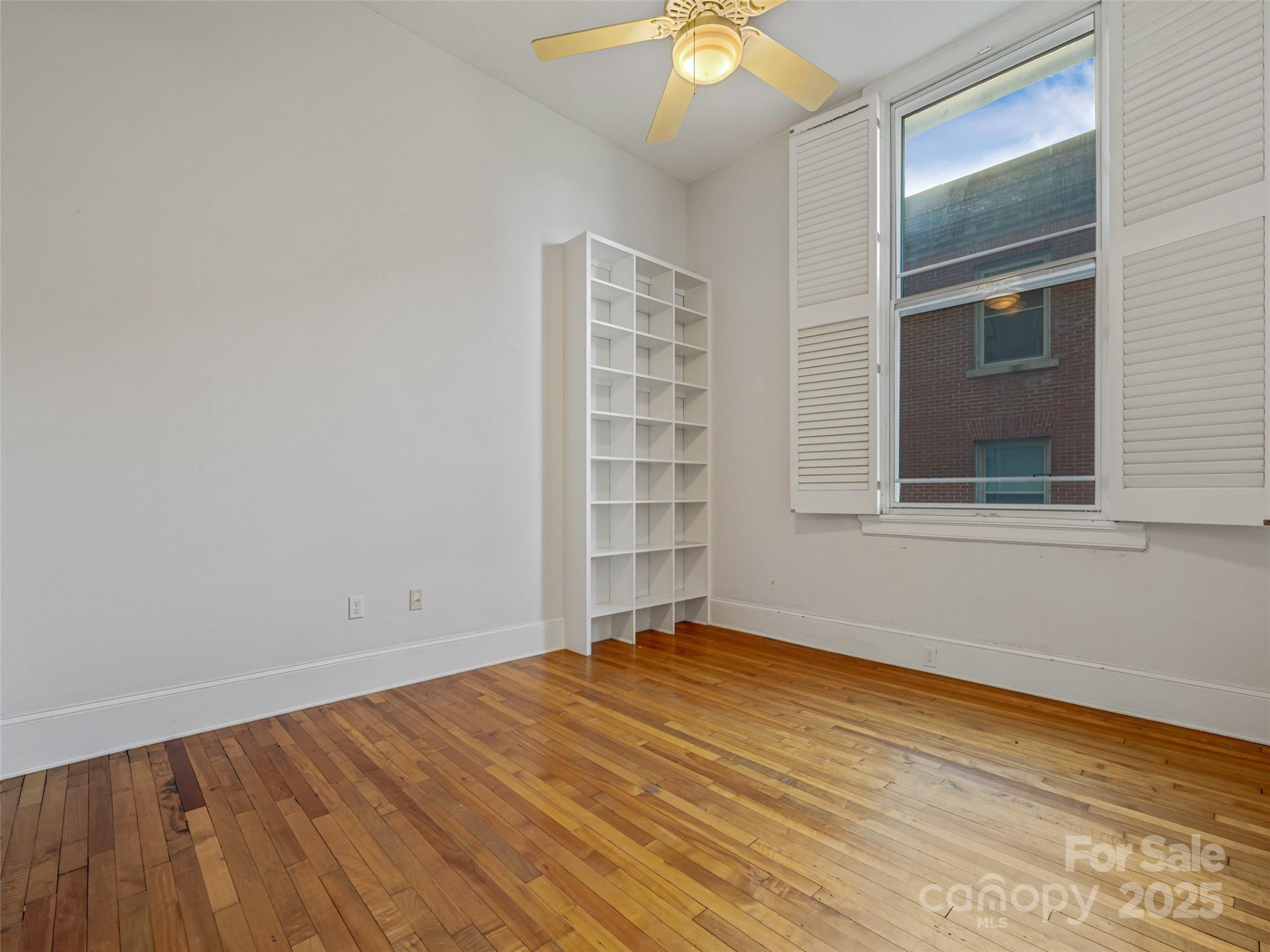 84 Walnut Street #303 - Photo 17