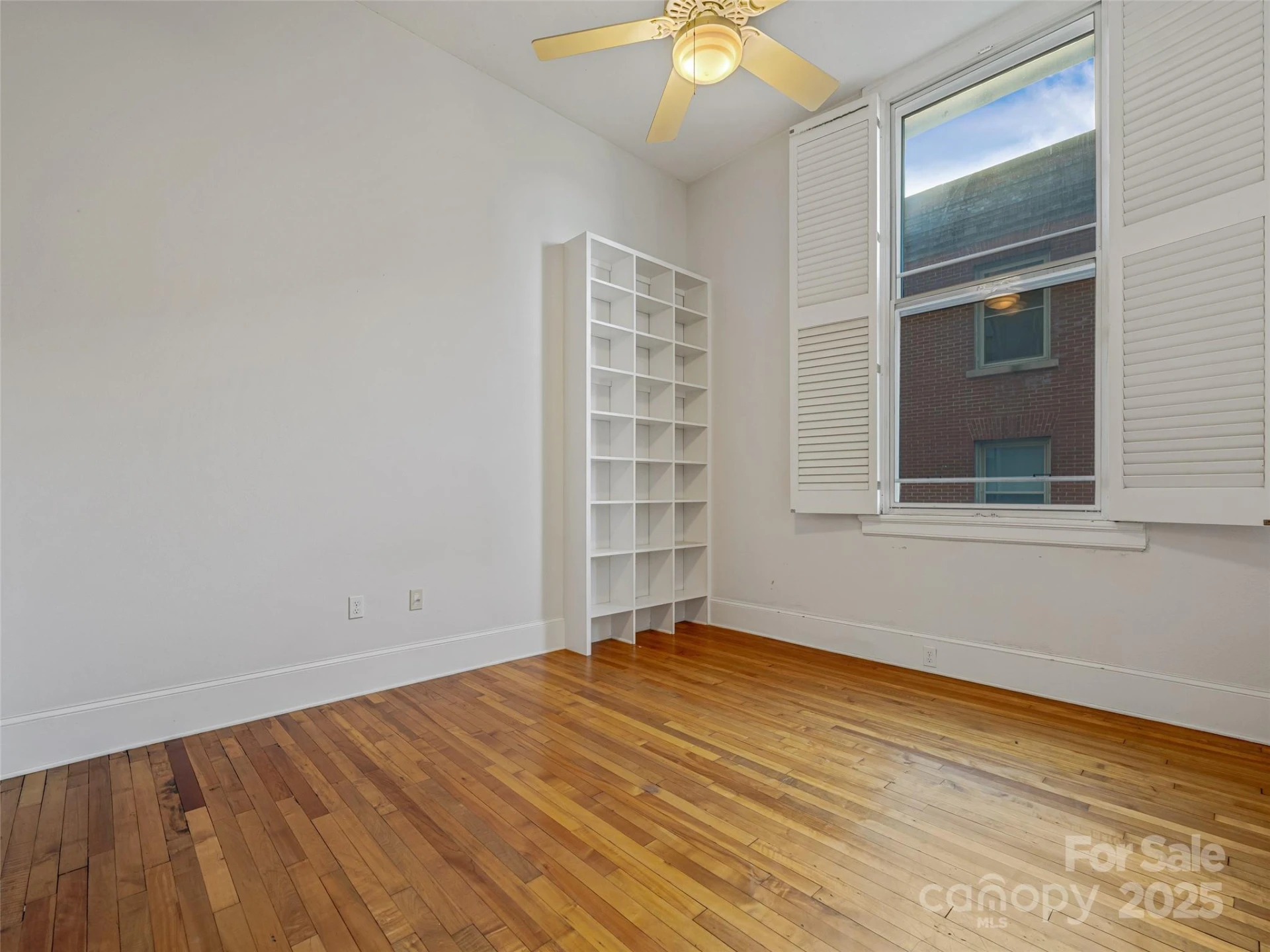 84 Walnut Street #303 - Photo 17