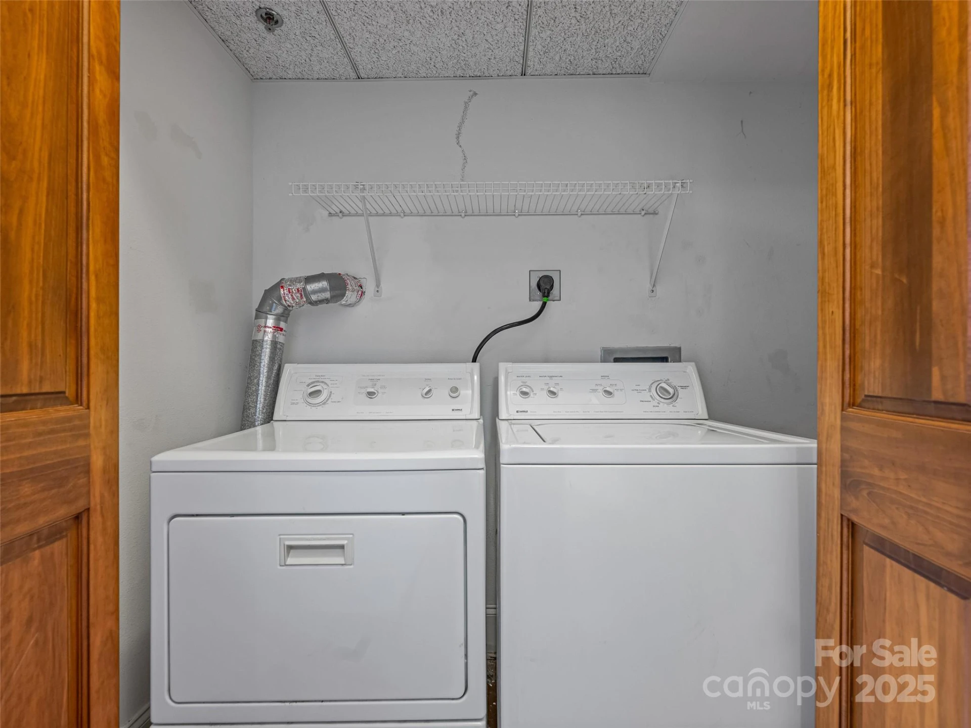 84 Walnut Street #303 - Photo 19