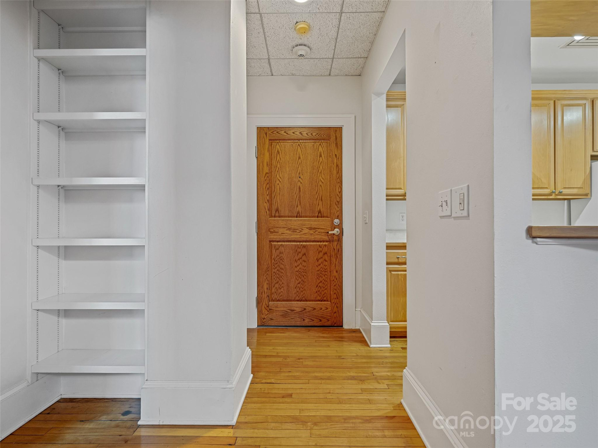 84 Walnut Street #303 - Photo 3