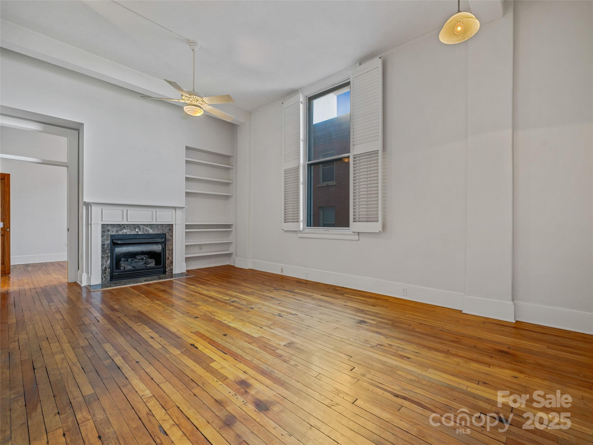 84 Walnut Street #303 - Photo 4