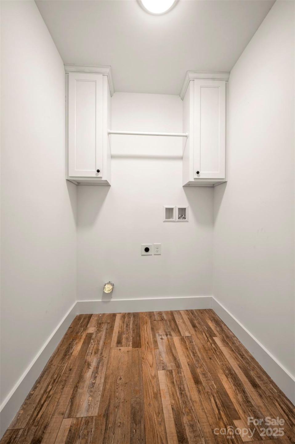 180 Central Park Circle - Photo 13