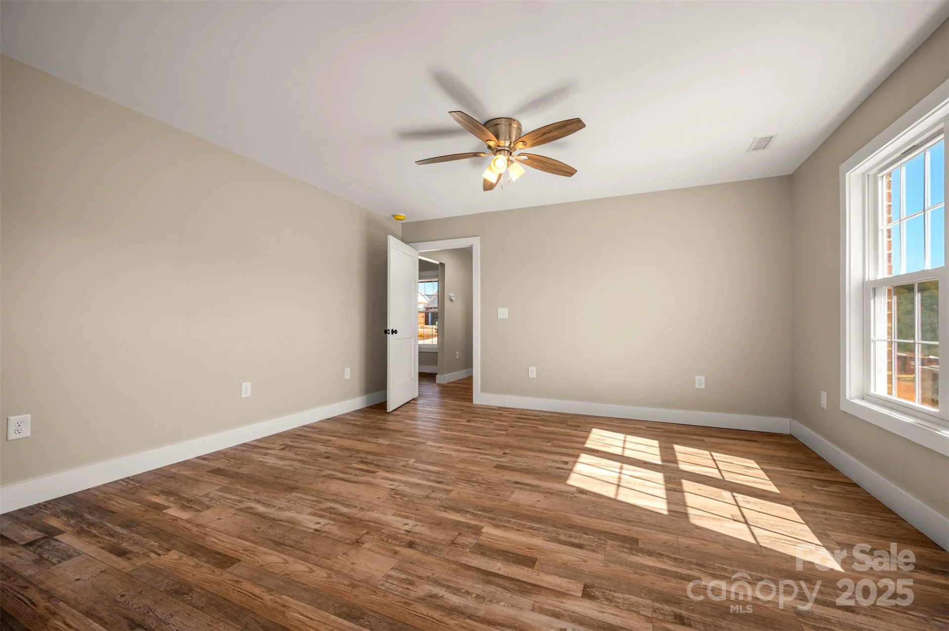 180 Central Park Circle - Photo 18