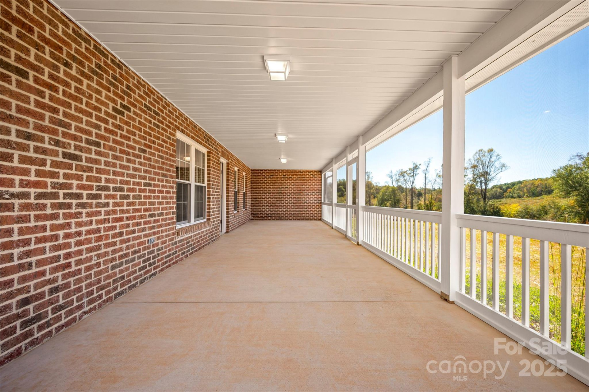 180 Central Park Circle - Photo 28