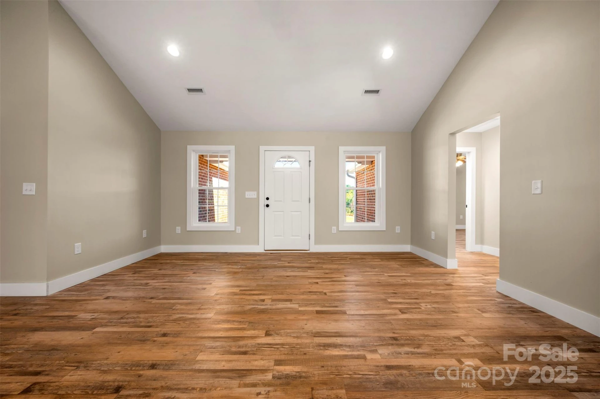 180 Central Park Circle - Photo 9