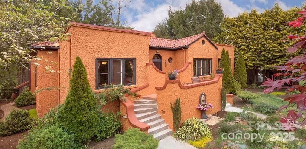 26 Sheridan Road - Photo 2