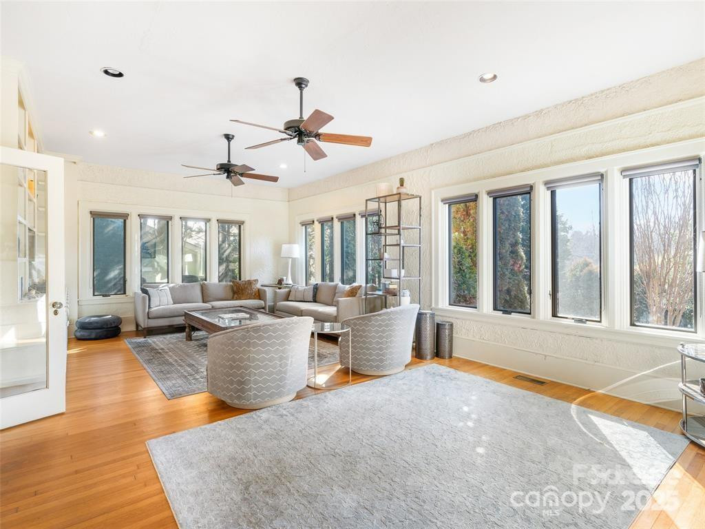 26 Sheridan Road - Photo 14