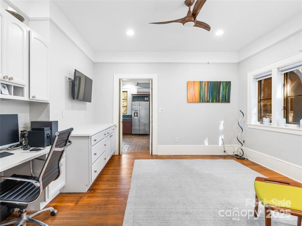 26 Sheridan Road - Photo 18