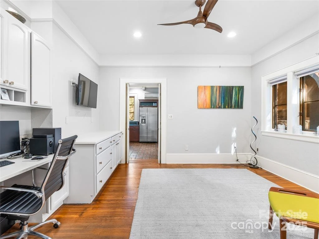 26 Sheridan Road - Photo 18