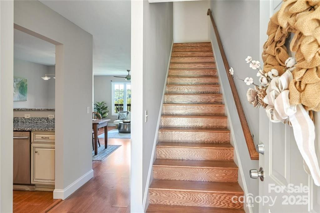 29 Rotunda Circle - Photo 19