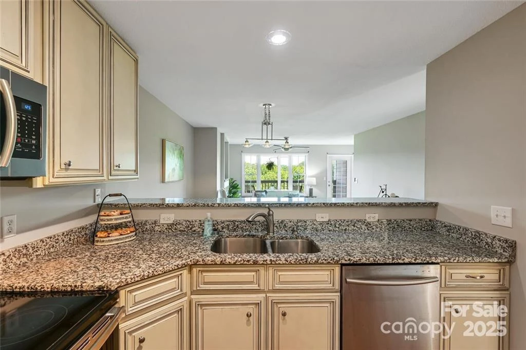 29 Rotunda Circle - Photo 23