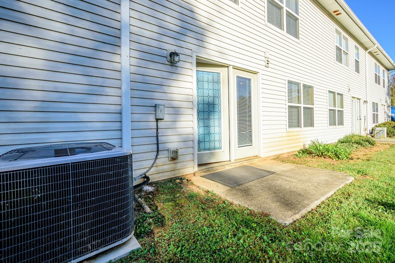 606 Olde Covington Way - Photo 21