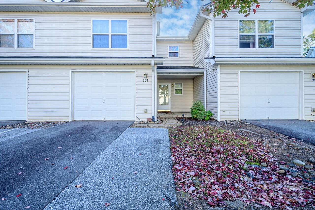 606 Olde Covington Way - Photo 5