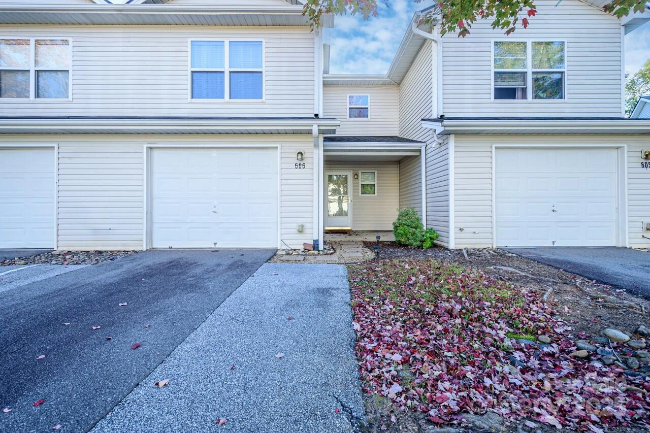 606 Olde Covington Way - Photo 5