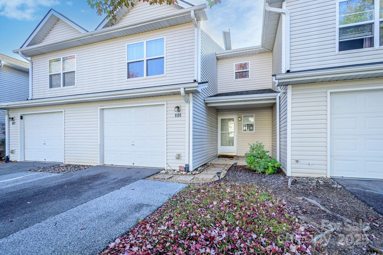 606 Olde Covington Way - Photo 6