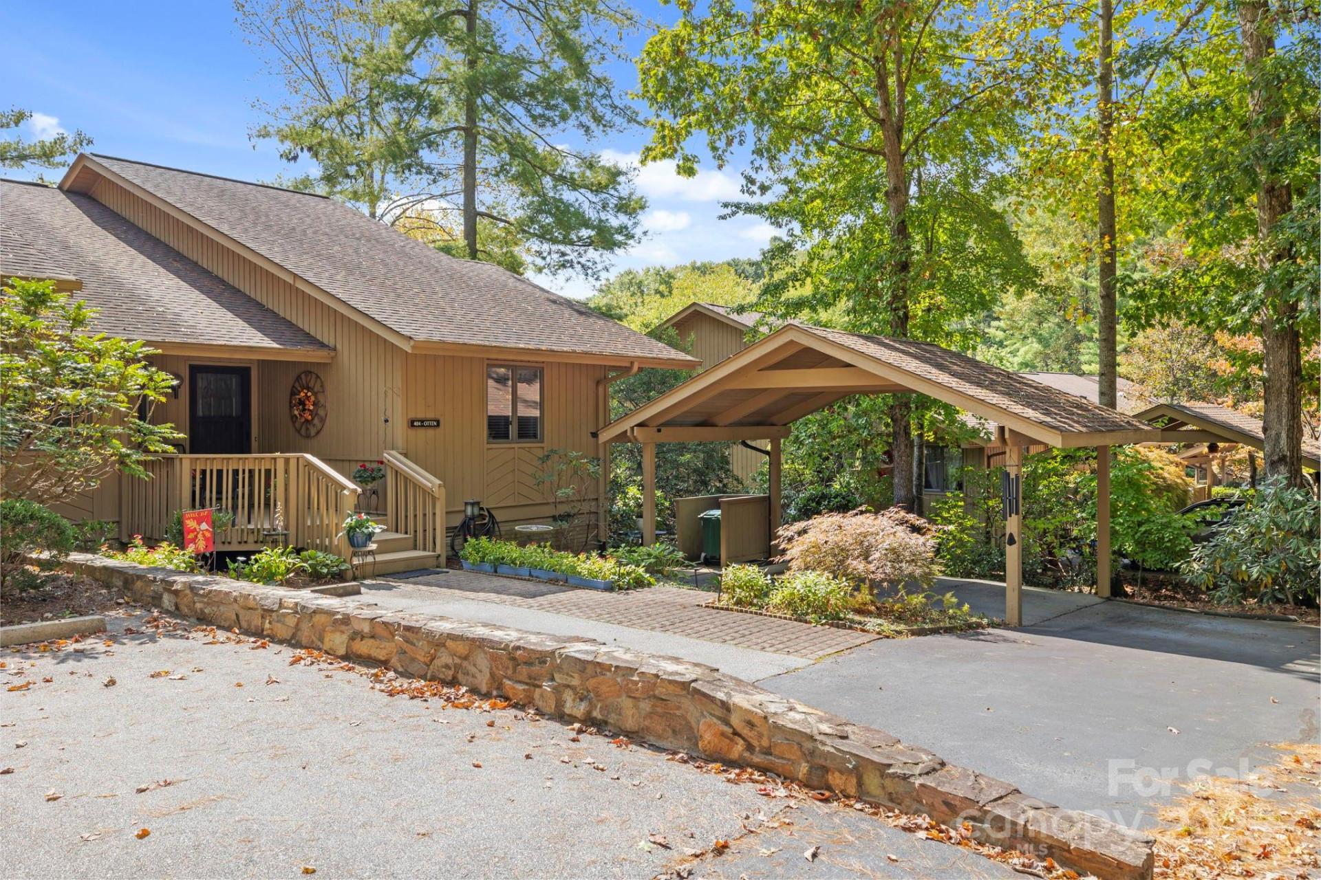 404 Water Oak Lane - Photo 2