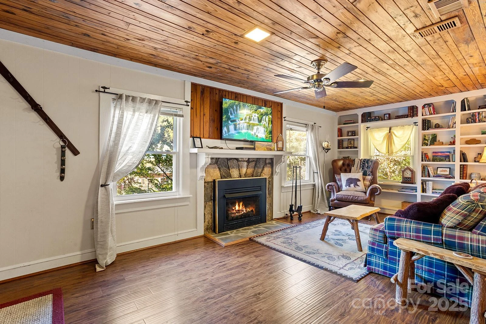 380 Main Street - Photo 6