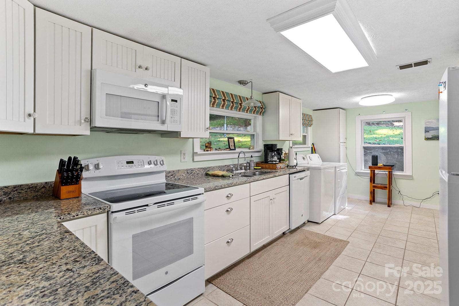 380 Main Street - Photo 9