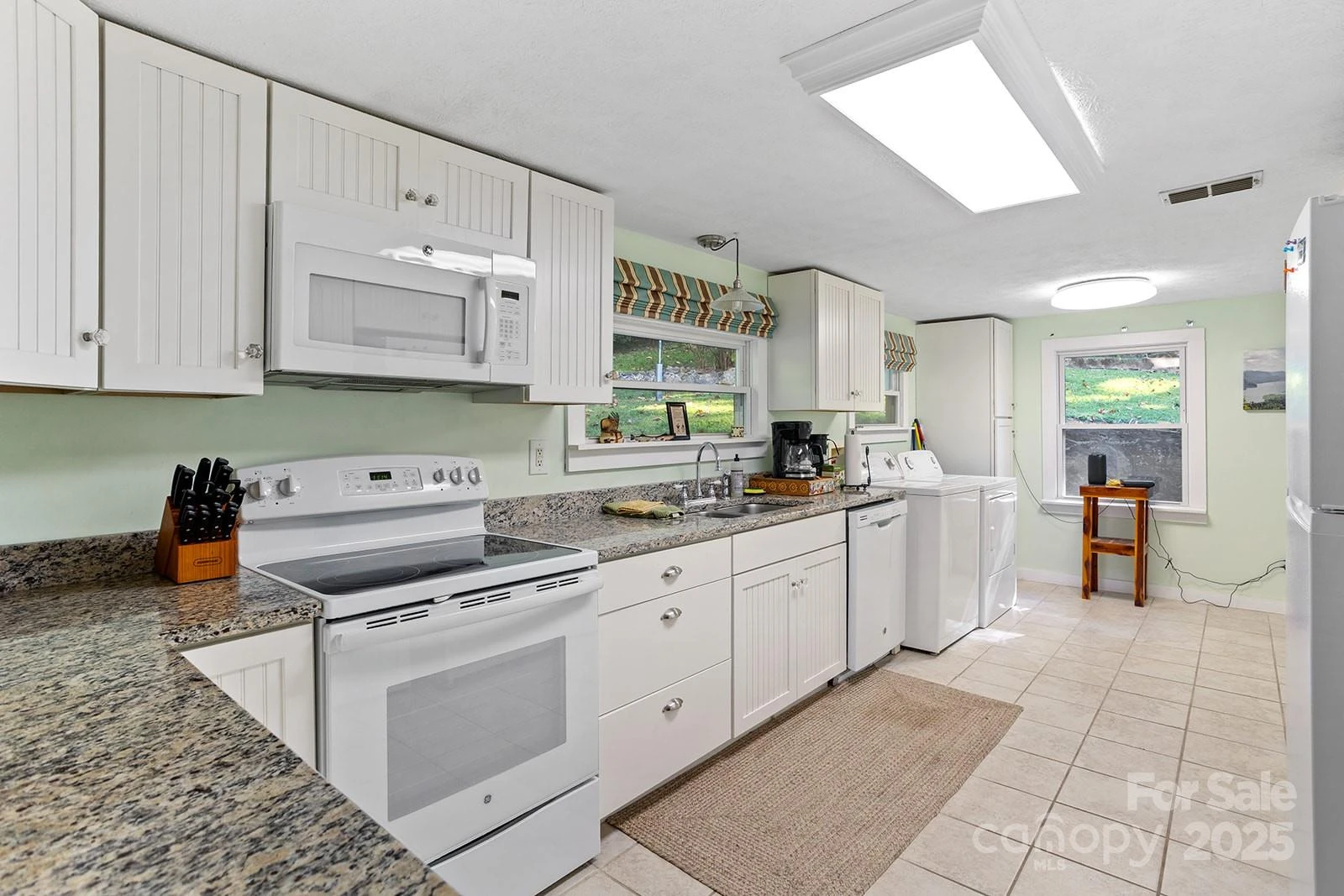 380 Main Street - Photo 9