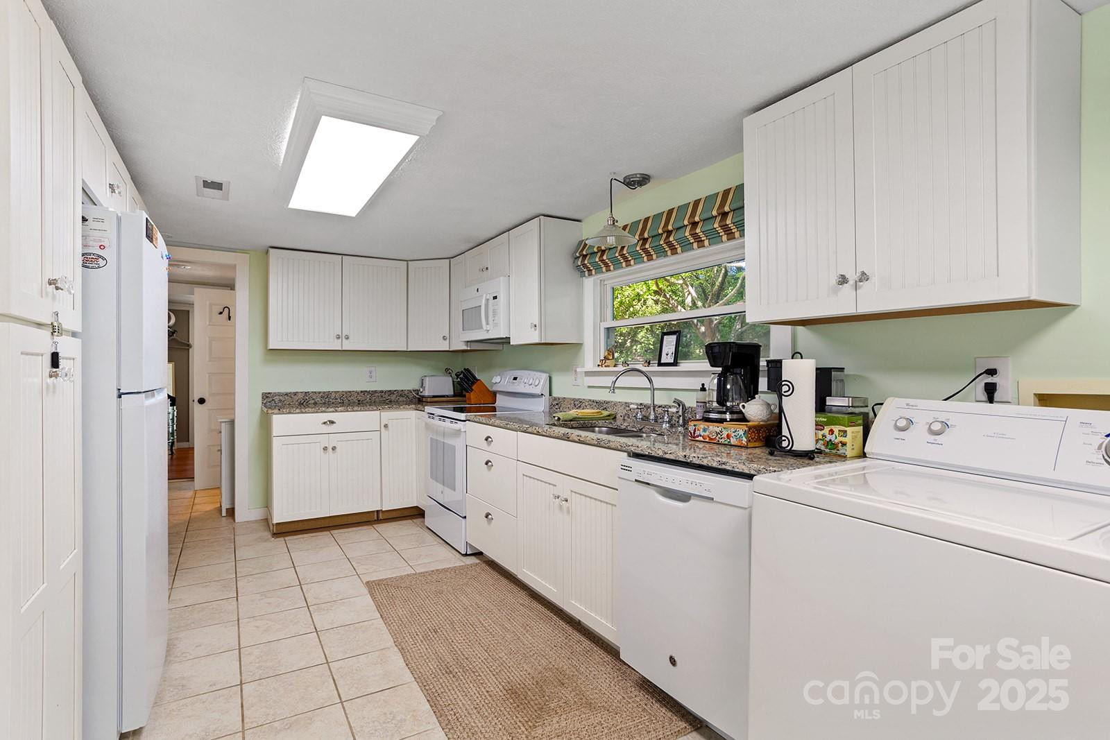 380 Main Street - Photo 10