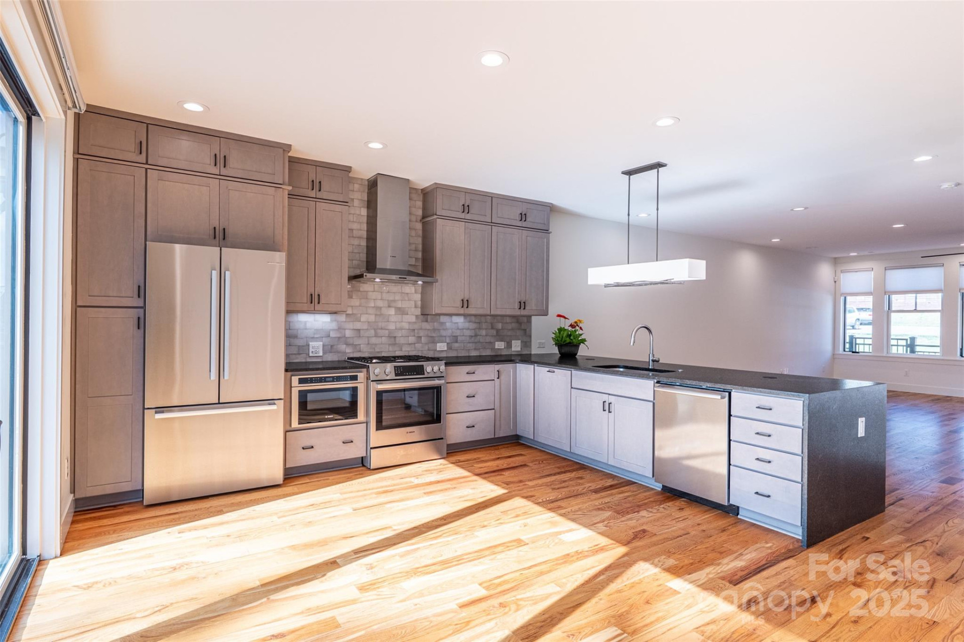 233 Broadway Street - Photo 11