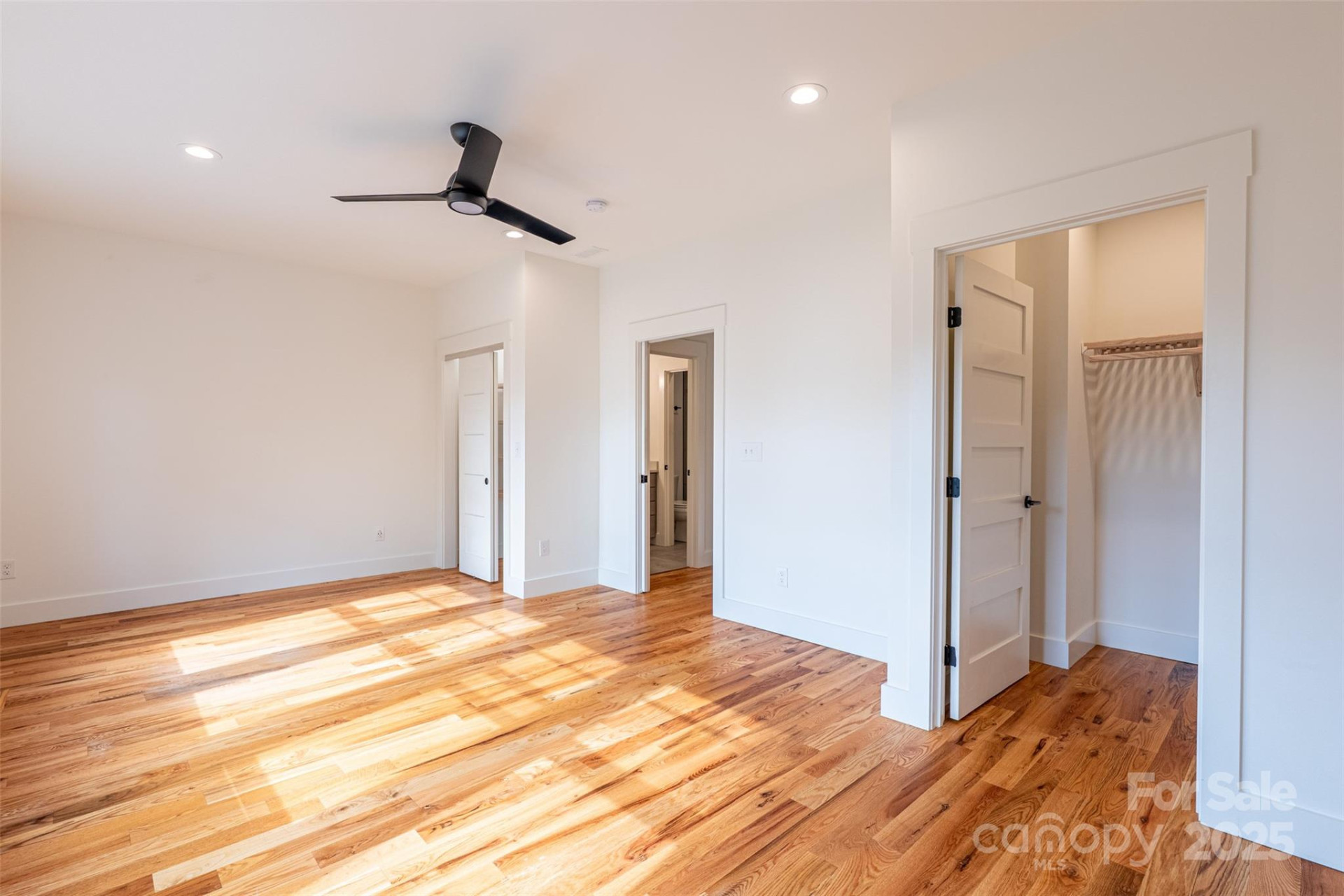 233 Broadway Street - Photo 23