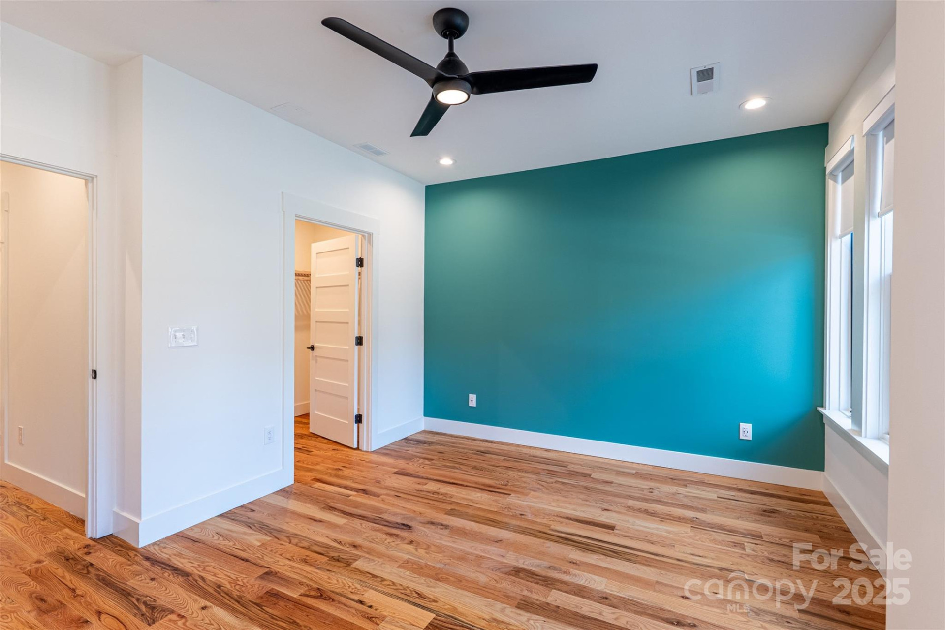 233 Broadway Street - Photo 29