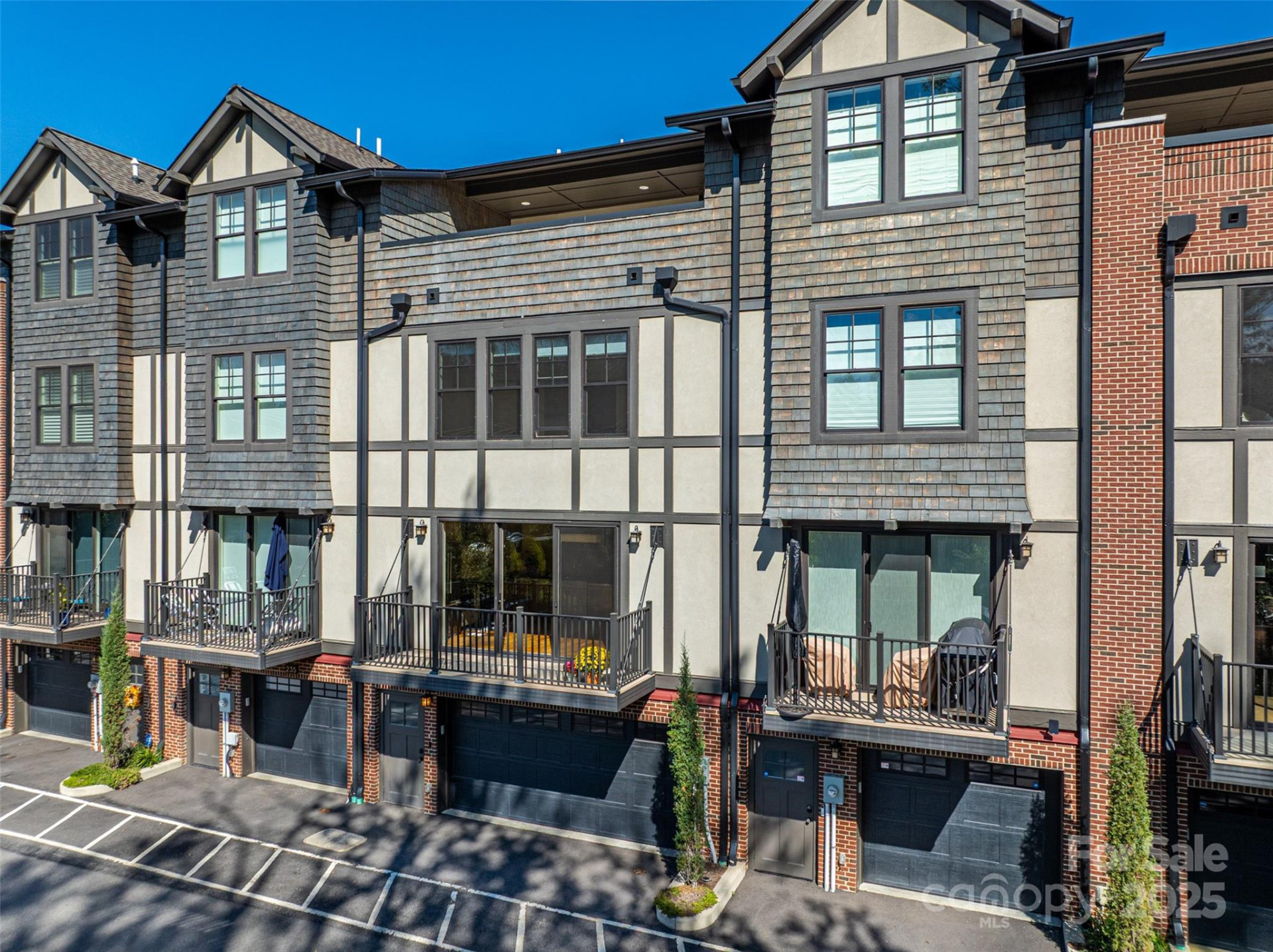 233 Broadway Street - Photo 40