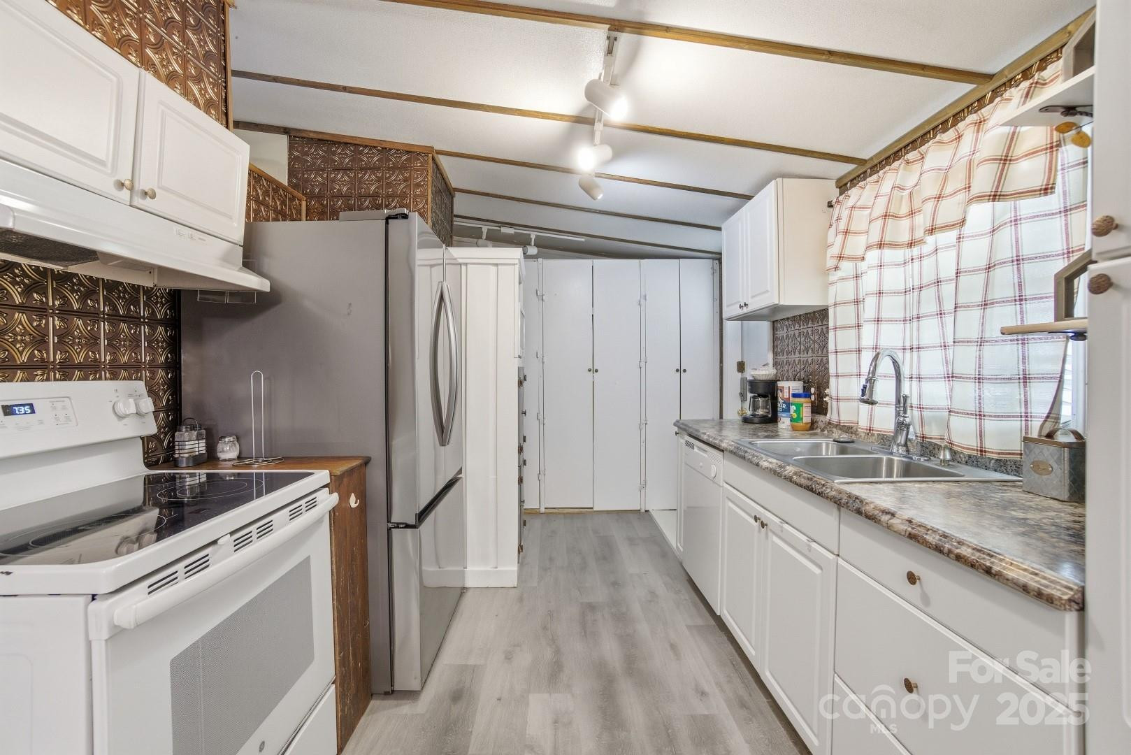 63 Raleigh Lane - Photo 14