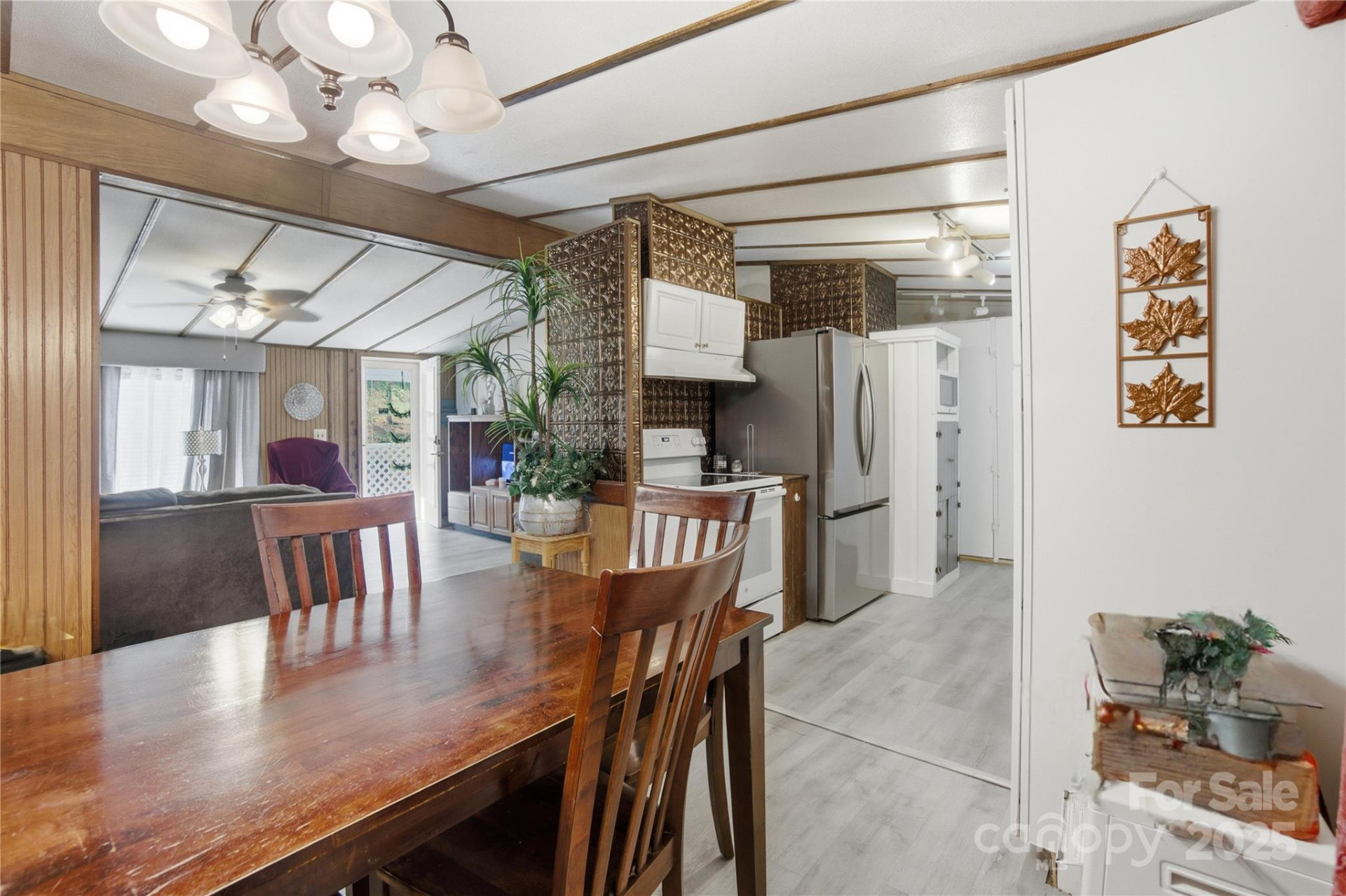 63 Raleigh Lane - Photo 8