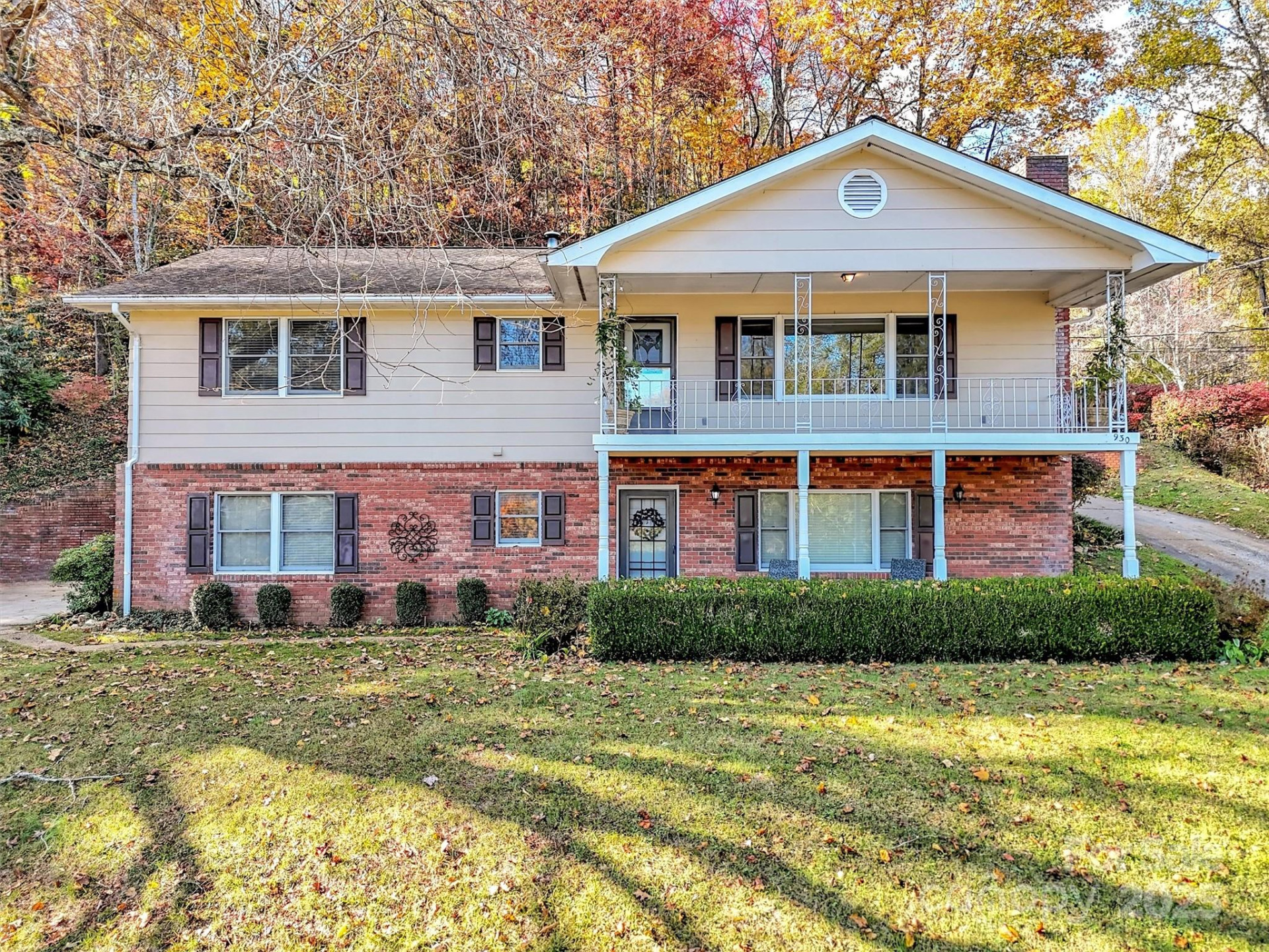 930 Scenic Circle - Photo 2