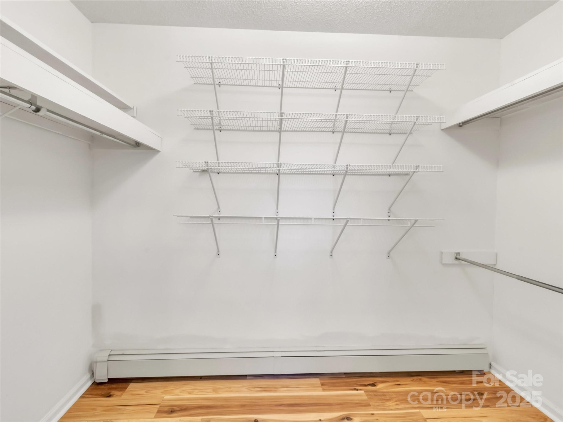 930 Scenic Circle - Photo 25