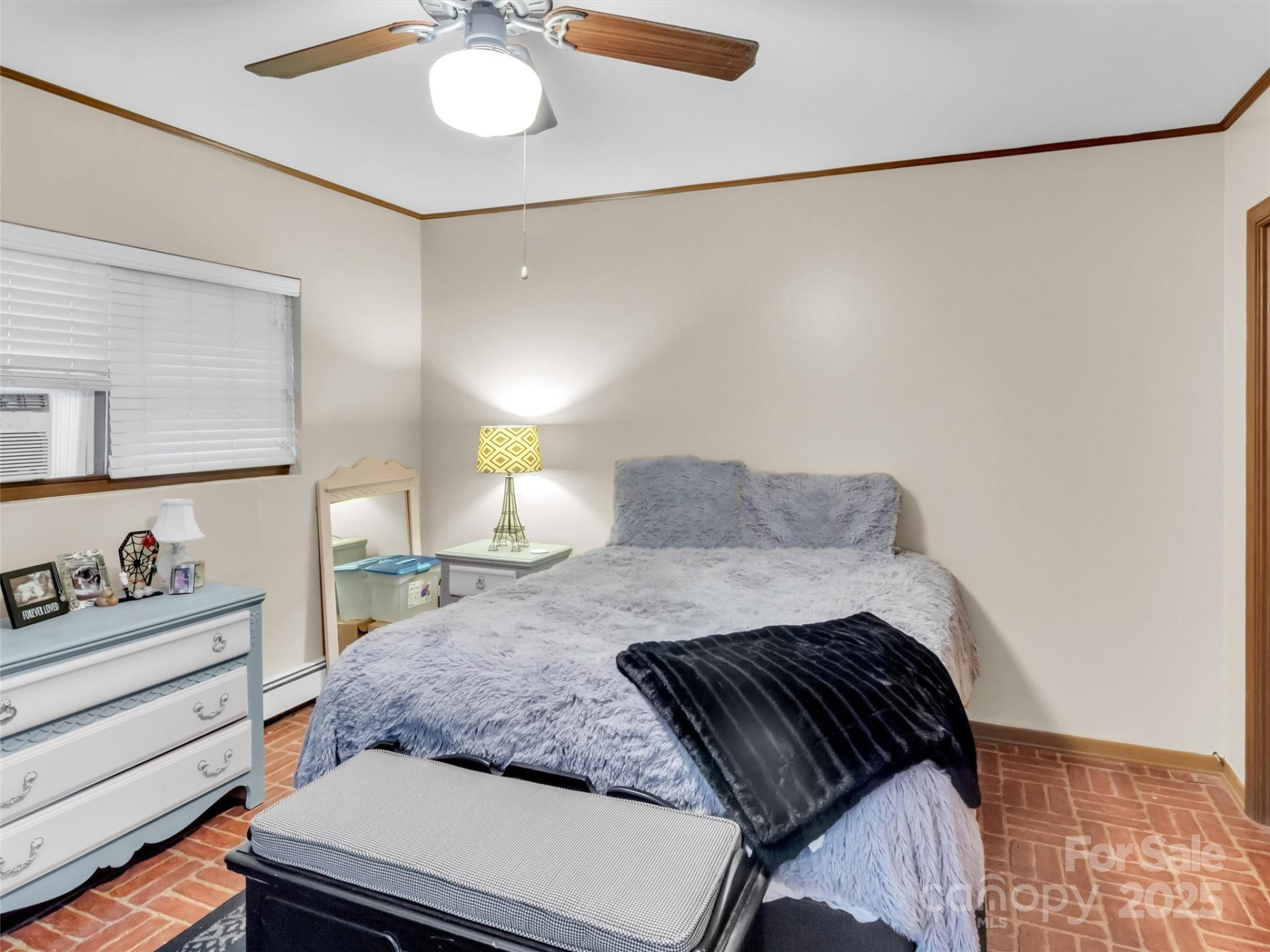 930 Scenic Circle - Photo 36