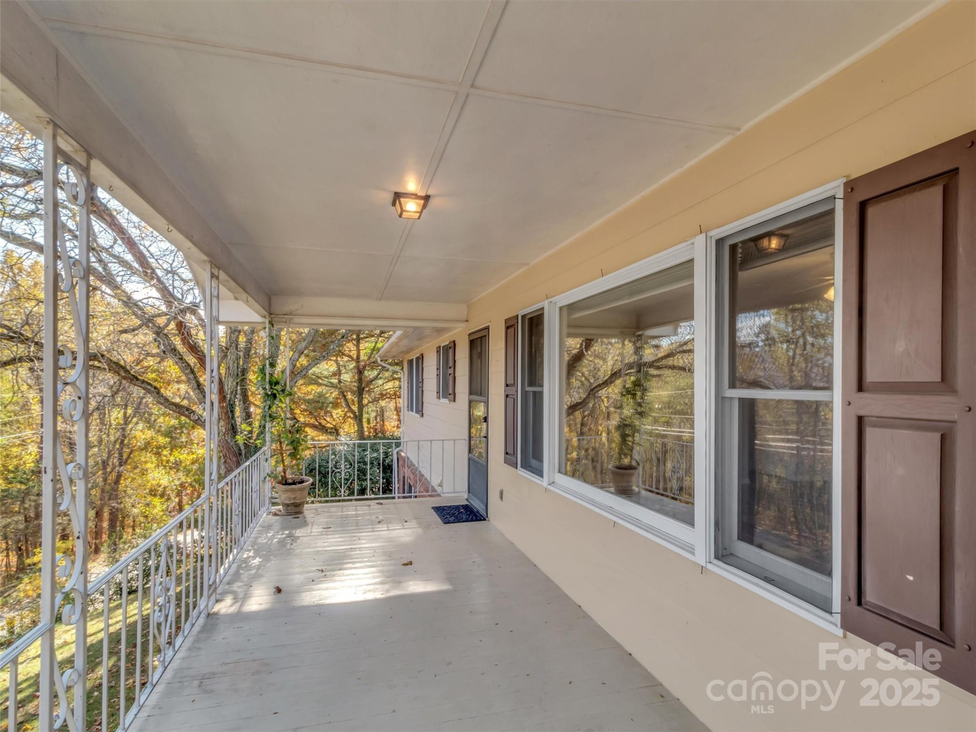 930 Scenic Circle - Photo 9