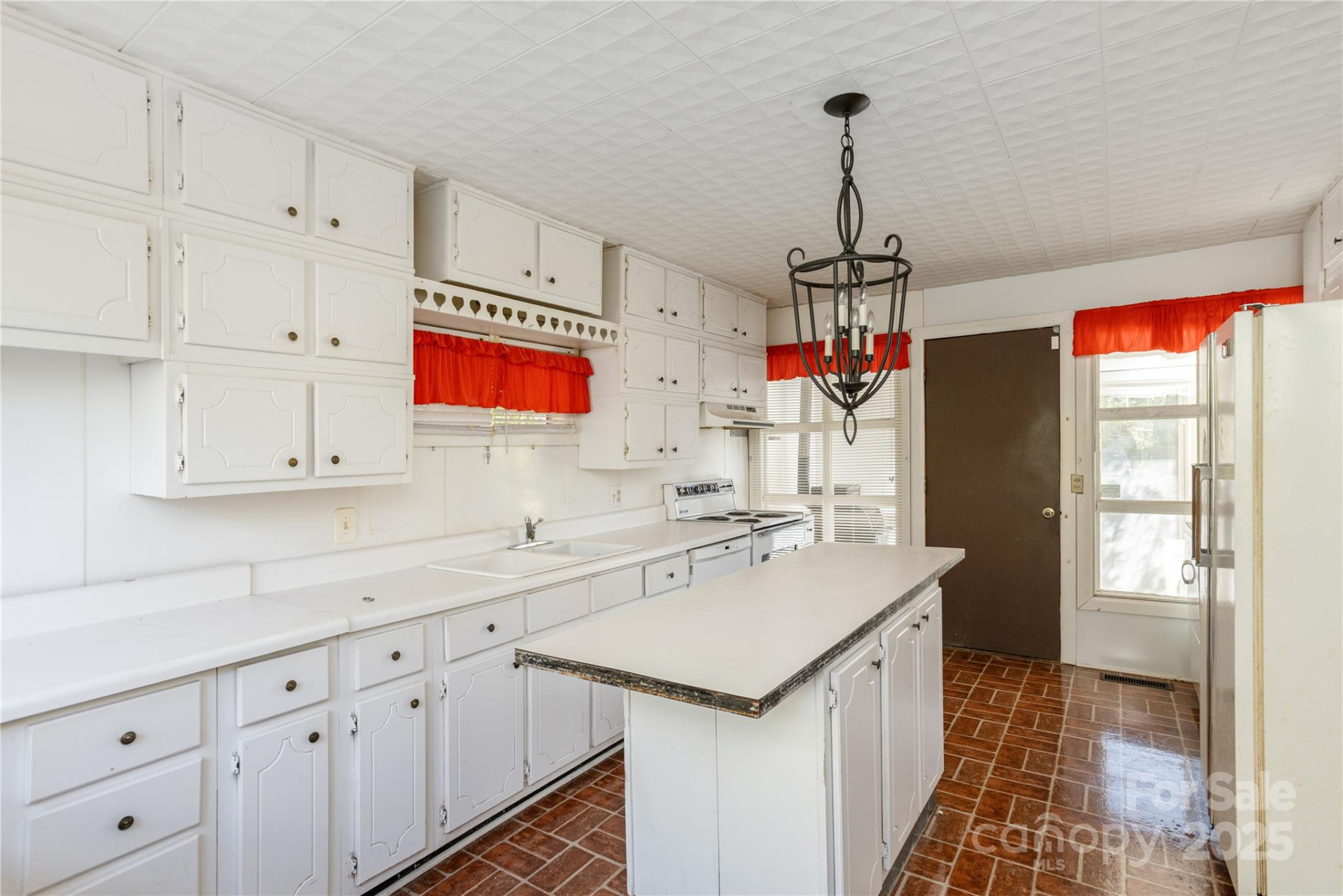 127 Longview Drive - Photo 13