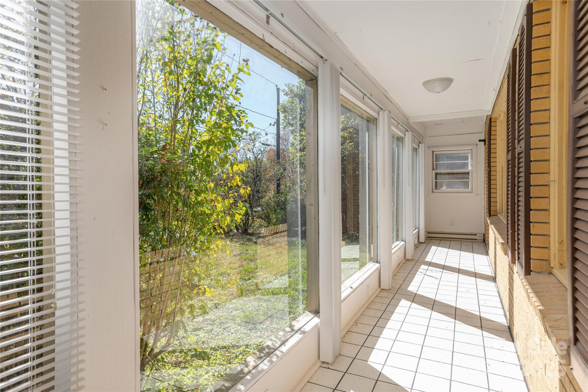 127 Longview Drive - Photo 5