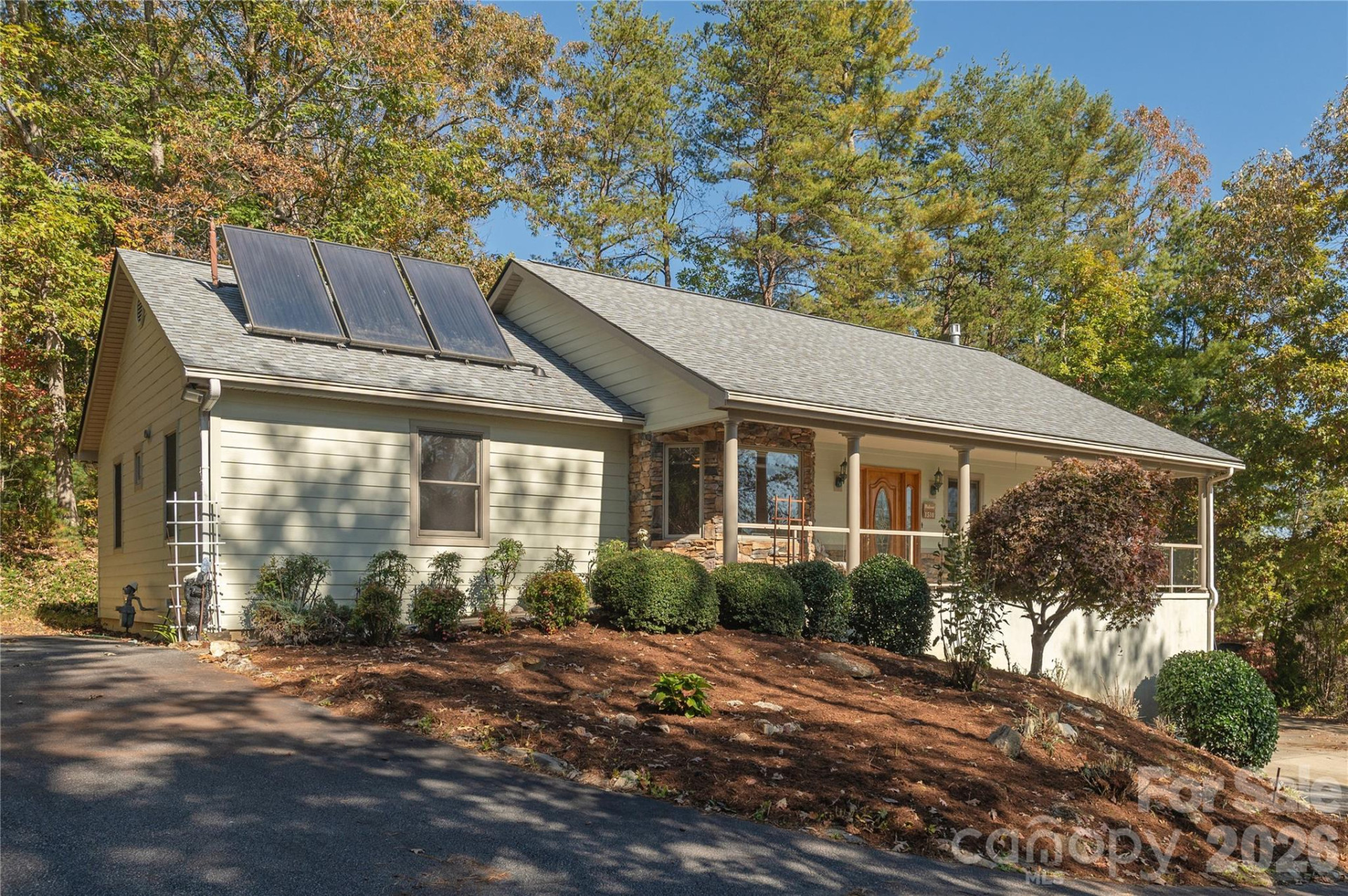 1510 Chestnut Gap Road - Photo 2