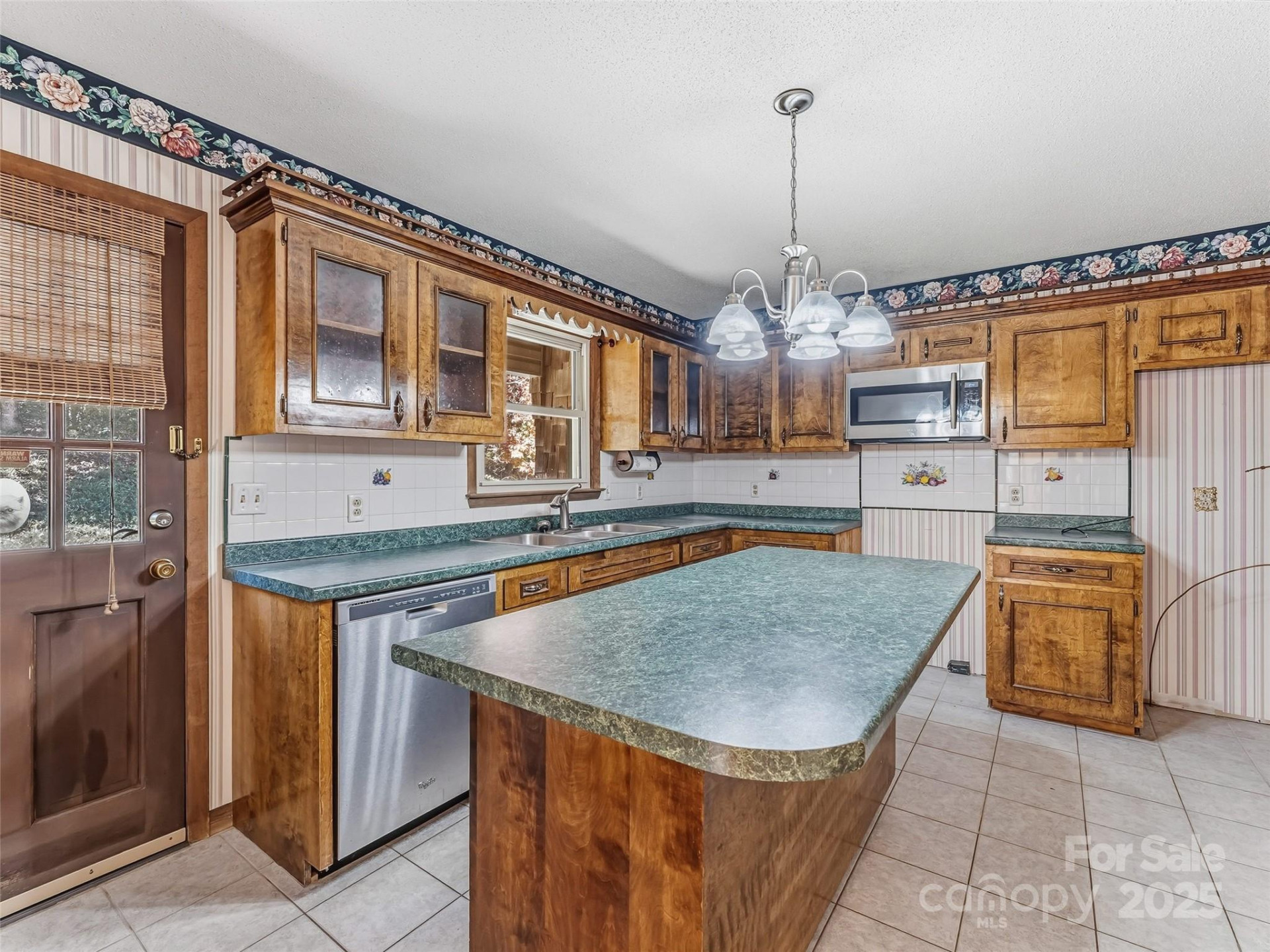 1015 Pisgah Highway - Photo 6