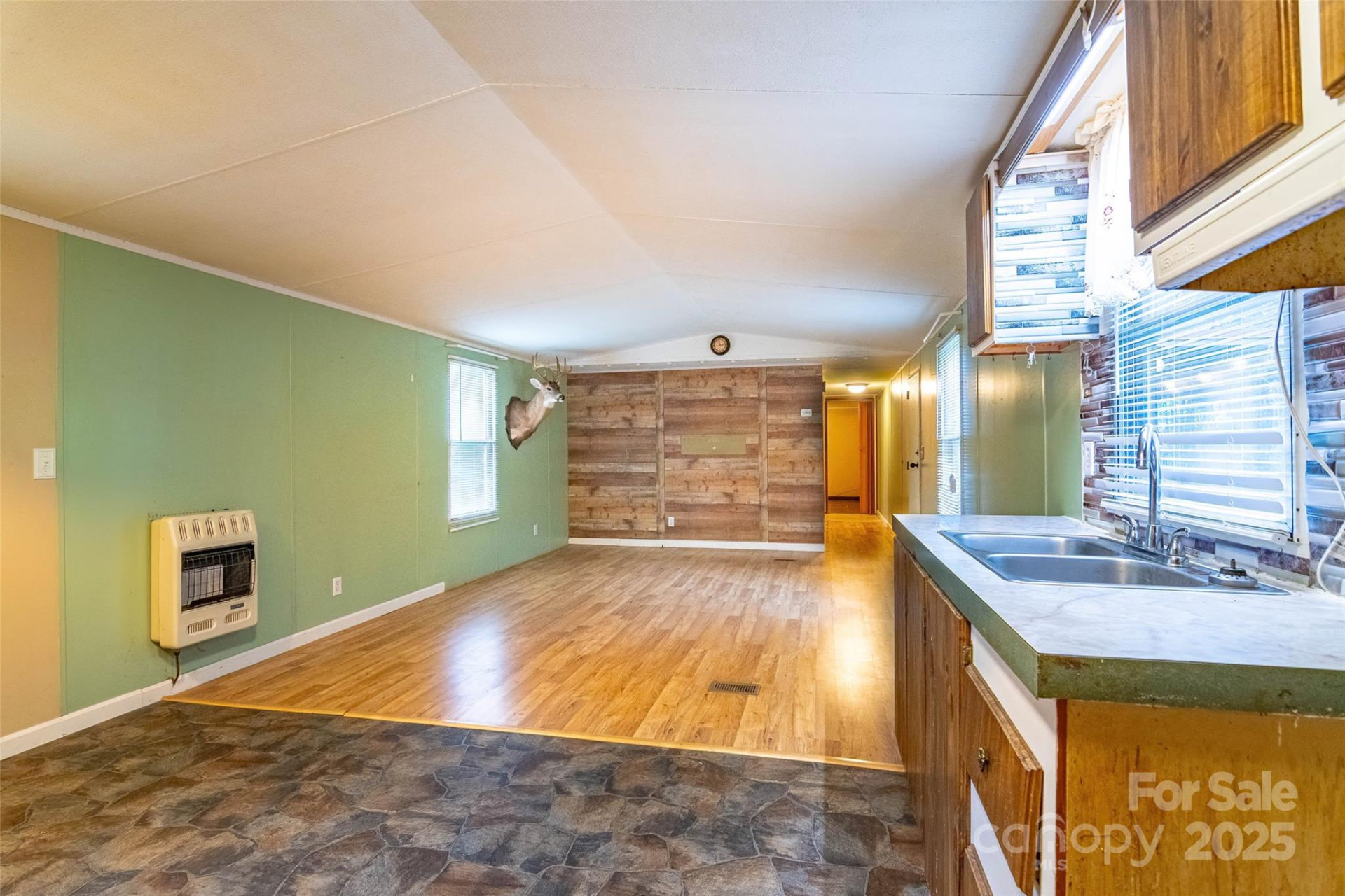 190 Carrs Court - Photo 6