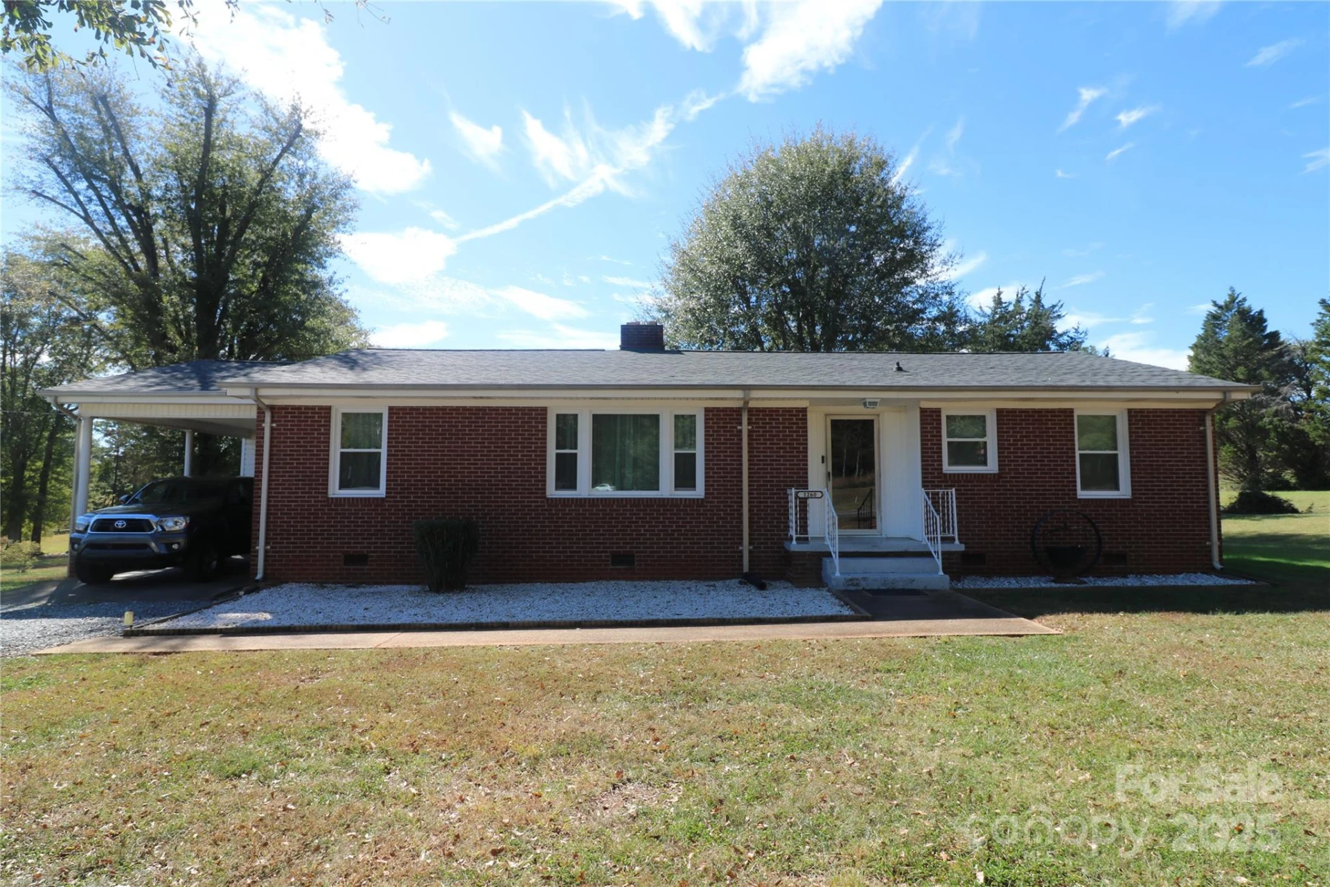 1260 US 221 Highway