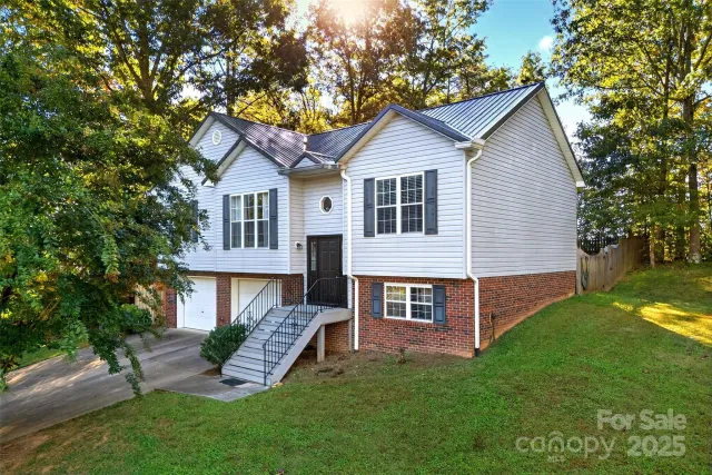 2691 Laurel Pointe Drive